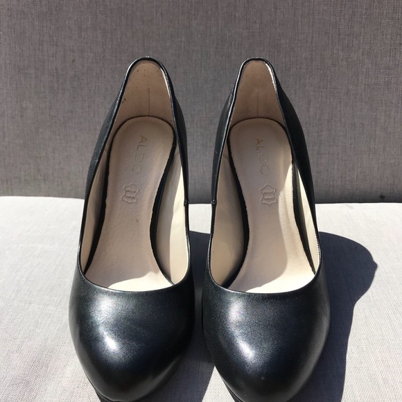 ALDO Black Leather Pumps - Picture 3 of 6
